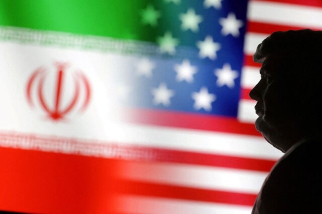 ایران و آمریکا در آستانه آغاز مذاکرات در عمان قرار دارند.